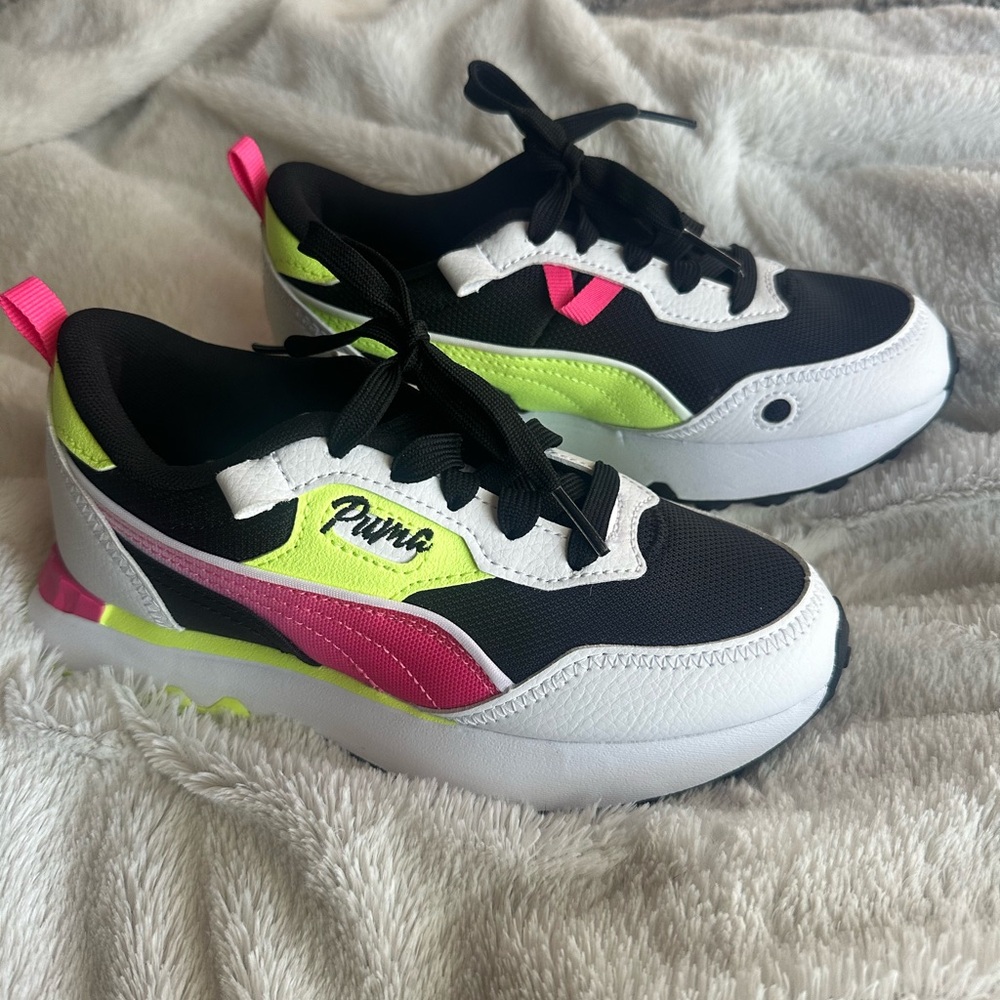 NWOT or box Kids Puma Rider FV Limitless
